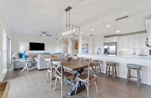 Santa Rosa Beach Condo | Snowbirds Welcome! Monthly Rentals! Pickleball! Tennis! Private Boardwalk!