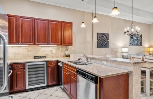 Orange Beach Condo | Snowbirds Welcome|Waterfront|Lazy River|Sleeps 6!