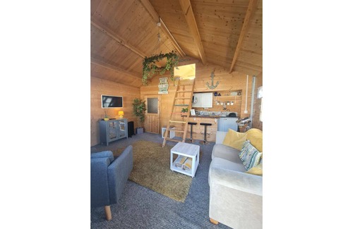 Dinas Cabin | Snowdonia Sea view Beach Cabin