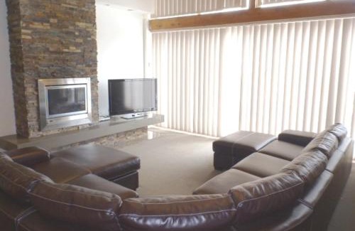 Falls Creek Apartment | Snowland Apartment 1