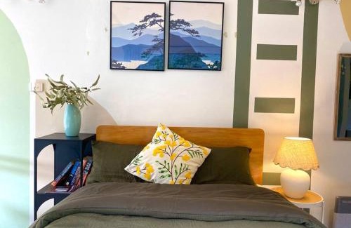 Dunedin Apartment | Snug-as-a-Bug Sleep House