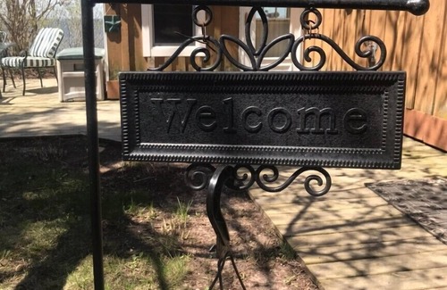 Sturgeon Bay Cottage | Snug Harbor Inn - Sunset Cottage