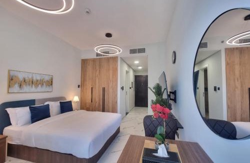 Abu Dhabi Apartment | Snug Studio Near Cleveland Clinic & Downtown