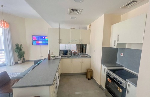 Barsha Heights Apartment | Snug Studio With City Views, Perfect For Couples