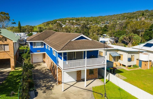 Crescent Head House | SO CLOSE TO THE BEACH!
