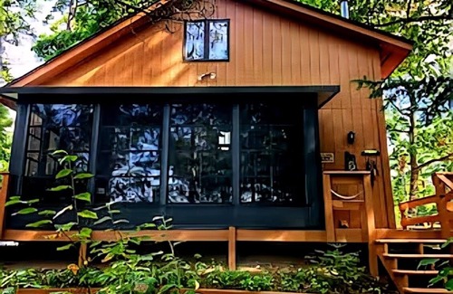 Presque Isle Cabin | Soak Up The Sun - Lakeside Cozy CabinnNear Boulder Junction 3 Bdrm/2 Bathrm