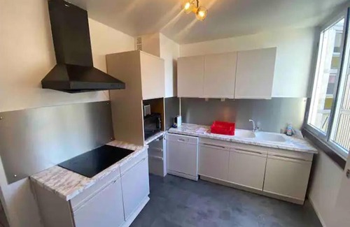 Annemasse Apartment | SOBNB ROYAL 1-Appartement centre Annemasse,10min de Genève