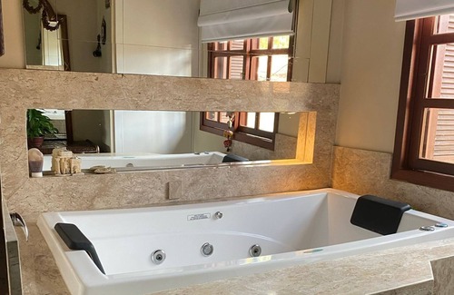 Nonoai House | Sobrado, 3 Andares, com Hidro, a 15 Min do Barra e Praia de Belas Shopping