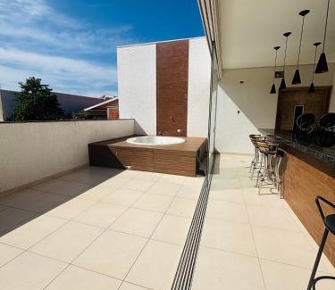 Umuarama Apartment | Sobrado espaçoso e aconchegante proximo ao centro