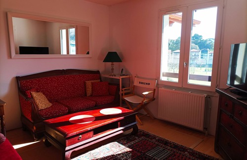 Behobie Apartment | SOCOA SAINT-JEAN-DE-LUZ, 5 mn de la plage, WIFI, Large terrace for meals