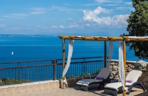 Xirokastello Villa | Socrates Three Bedroom Villa With Sea View