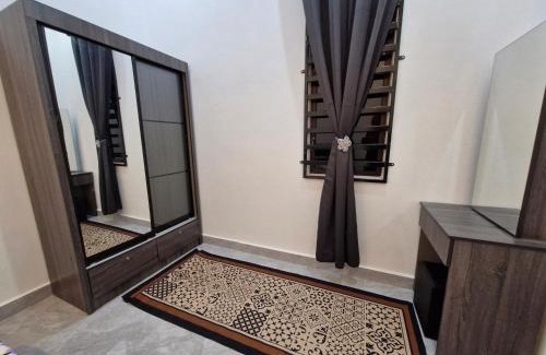 Kampung Raja Dagang House | Sofhea Homestay Cherang Ruku