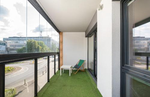 Mokotow Apartment | Solaris Voyage Apartment by BookingHost