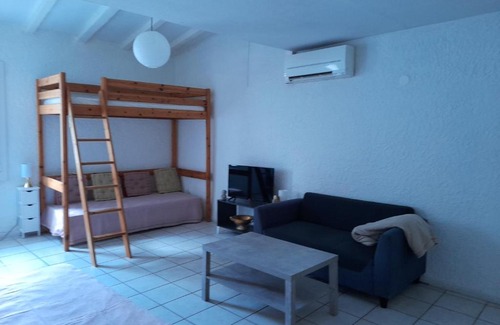 Vauvert House | Soleil de petite Camargue