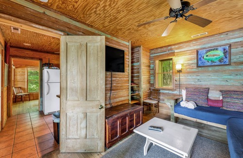 Crane Hill House | Soliloquy: 2 BR, 1 BA in Crane Hill, Sleeps 6