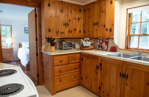 West Southport House | Solitude abounds at this idyllic Southport OCEANFRONT home-5 mins from the beach