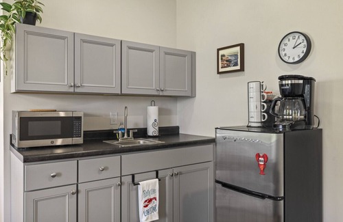 Boothbay Condo | Solitude @ The Offshore House