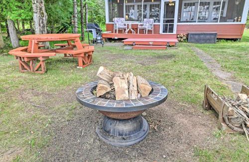 Solon Springs House | Solon Springs Getaway with Dock and Kayaks!