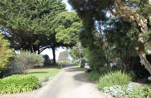 Somers House | Somers Beach House - Sun Soaked Deck, 100m to the Beach and General Store