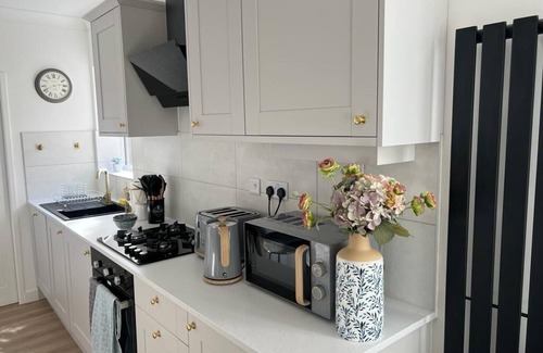 Northampton Apartment | Somerset House with Garden, 2 bedrooms