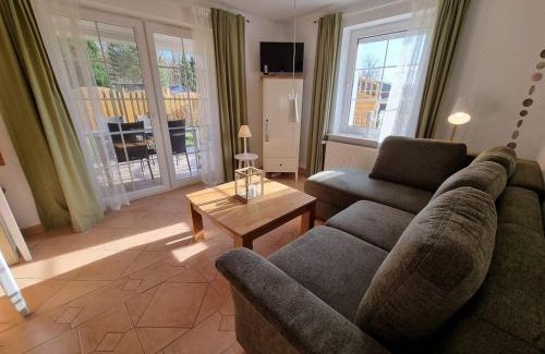 Zurow House | Sommerwiese - ABC327