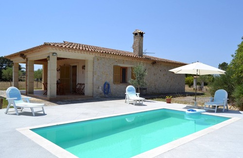 Llubi Villa | Son Bernat 137 cosy finca in the countryside with private pool, terrace, garden and WiFi