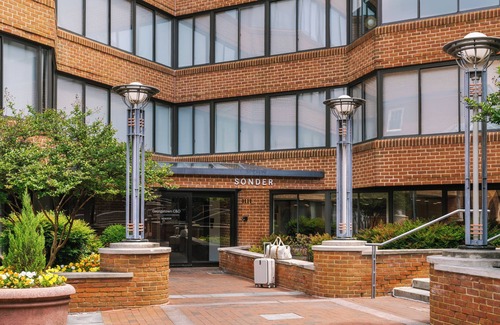 Georgetown Apartment | Sonder Georgetown C&O | Two-Bedroom Apartment