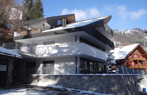 Engelberg Apartment | Sonnenbergweg 5 by Interhome