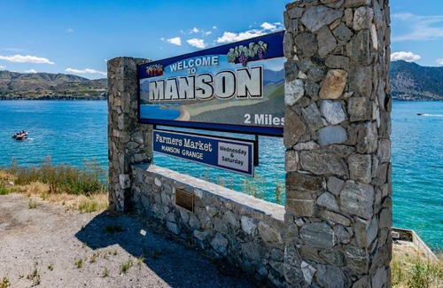 Manson House | Sonny's Pool House