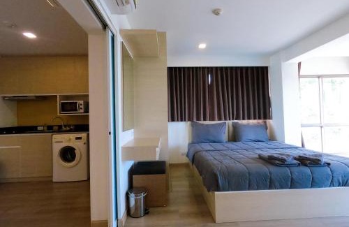 Tha Thaewawong Apartment | Sonrisa Srirachaที่พักติดทะเล
