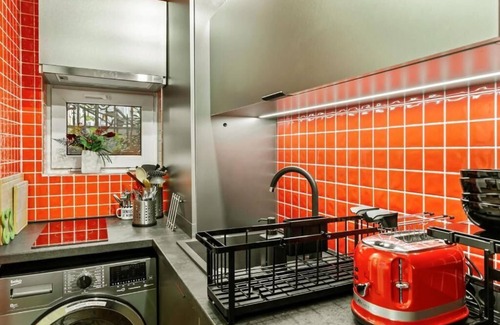 Bucharest City-Centre Villa | Soothing cozy villa with AC in vibrant București