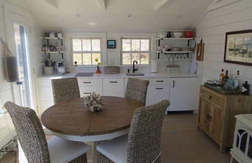 South Chatham Cottage | Sophisticated decor with an amazing use of space throughout this two bedroom (1 king and 2 twins) cottage.