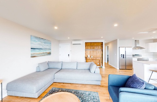Edgewater Shores Cottage | Sophisticated oceanfront home with beach views & private hot hub - dog-friendly
