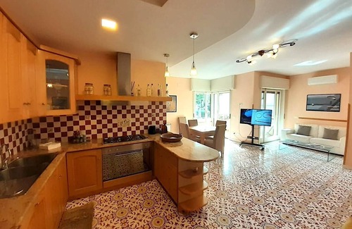 Vico Equense Apartment | Sorrento Coast: apartment in the center a few steps from the sea