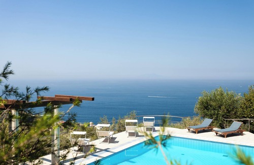 Schiazzano Villa | Sorrento Holidays – Villa Sole - 12 bedrooms - private pool and sea view