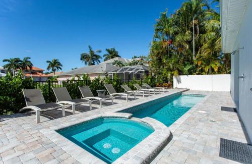 Naples Park House | Sorrento Vacation Rental Cabana