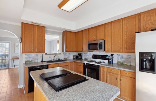 Brigands' Bay House | Soundfront Getaway w/Hot Tub – Dog Friendly