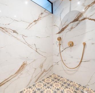 Baisy-Thy Bed & Breakfast | Sous la Houlette, Suites, Piscine intérieure et Sauna