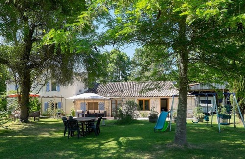 Montcuq House | Sous Les Etoiles: active family holiday to remember near Montcuq, Francen