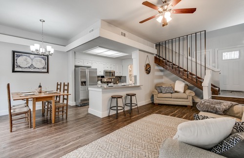 Westgate House | South Austin Creekside Retreat!