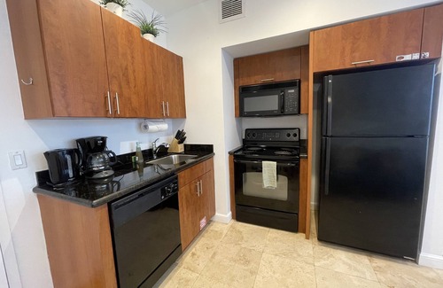 South Pointe Apartment | SOUTH BEACH SPOT: Heated POOL, 2BLOCKS to BEACH, BBQ, BEAUTIFUL PATIO.