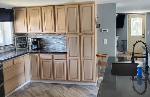 Quincy Cottage | SOUTH CHAIN OF LAKES! Just south of Marble Lake, watch the fun or join in!