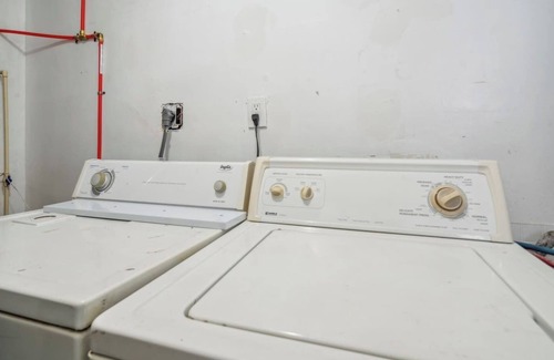 Cuyahoga County House | South Cleveland 2-bedroom near Maple Hts.