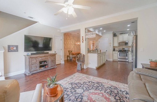 Saint Simons Island House | South end of SSI - Pool Access!