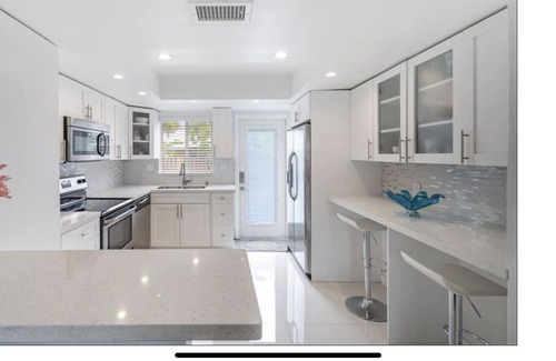 Bel Air Condo | SOUTH FLORIDA VACATION RENTAL. Work from home at the beach LOCATION LOCATION