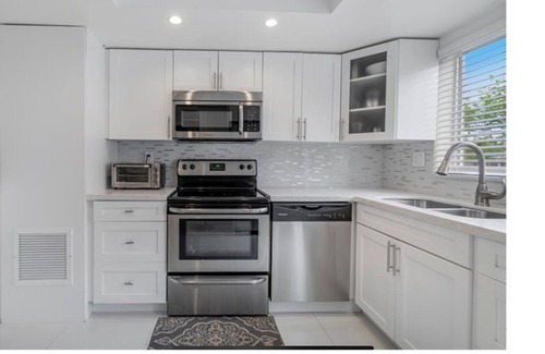 Bel Air Condo | SOUTH FLORIDA VACATION RENTAL. Work from home at the beach LOCATION LOCATION