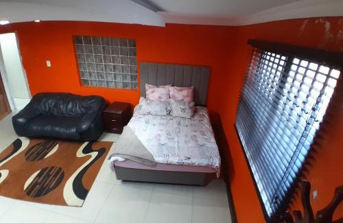 Greater Johannesburg Metropolitan Area Bed & Breakfast | South gate guest house
