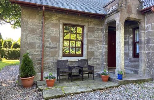 Glenisla House | South Lochton Lodge