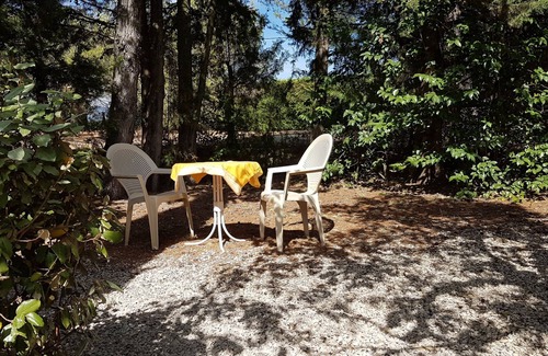 Cucuron House | South Luberon, T1 * at Mas du Perussier, 2 persons. Ideal for lovers.