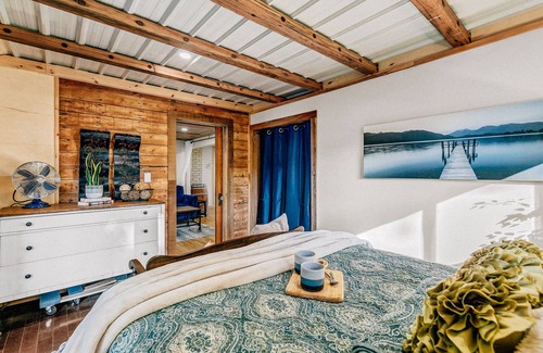 Leamington Other | South Point Retreat - Featuring King Size Bed, quiet and secluded!
